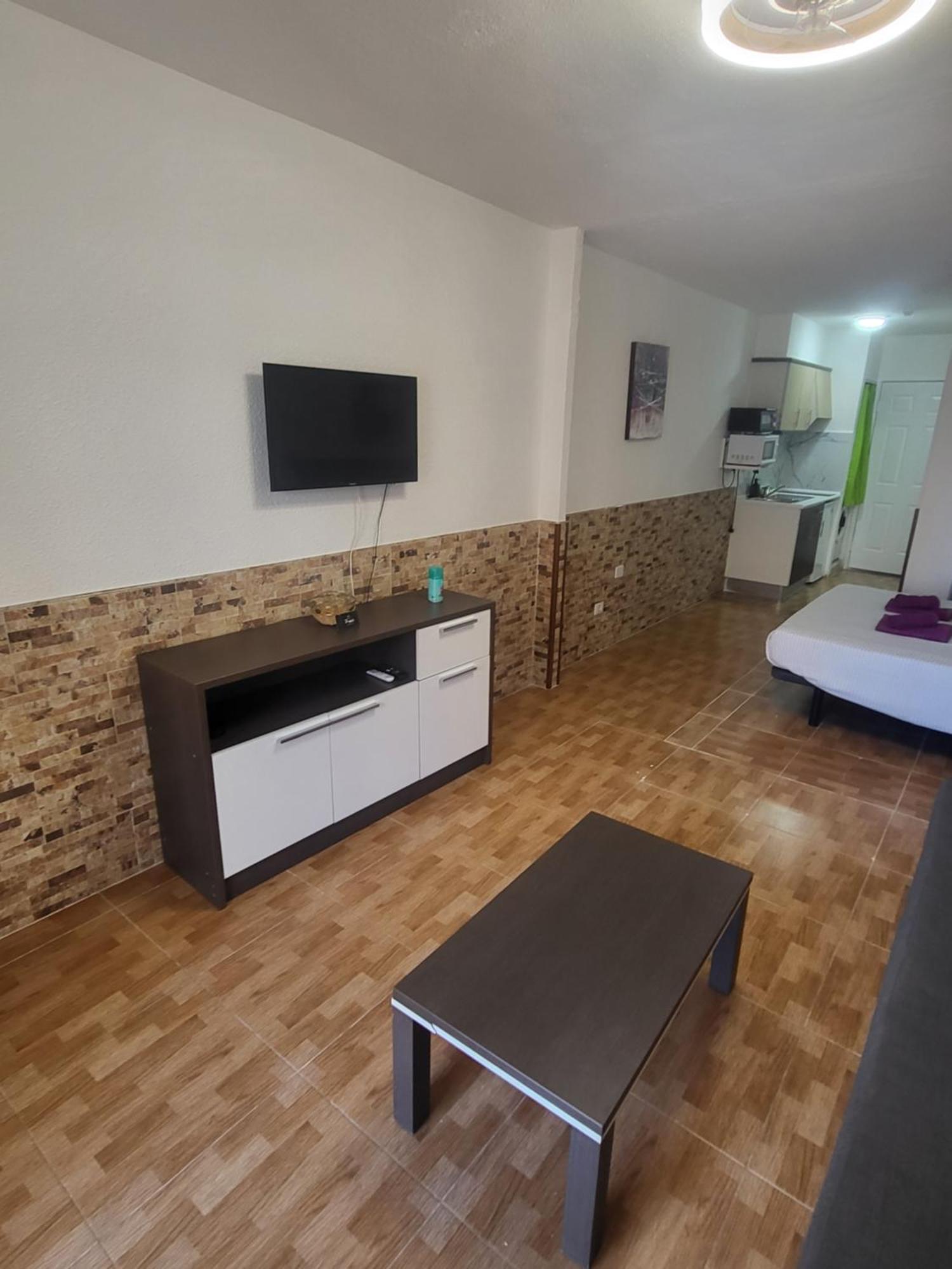 Tropic Apartments En Castle Harbour Los Cristianos  Exterior foto